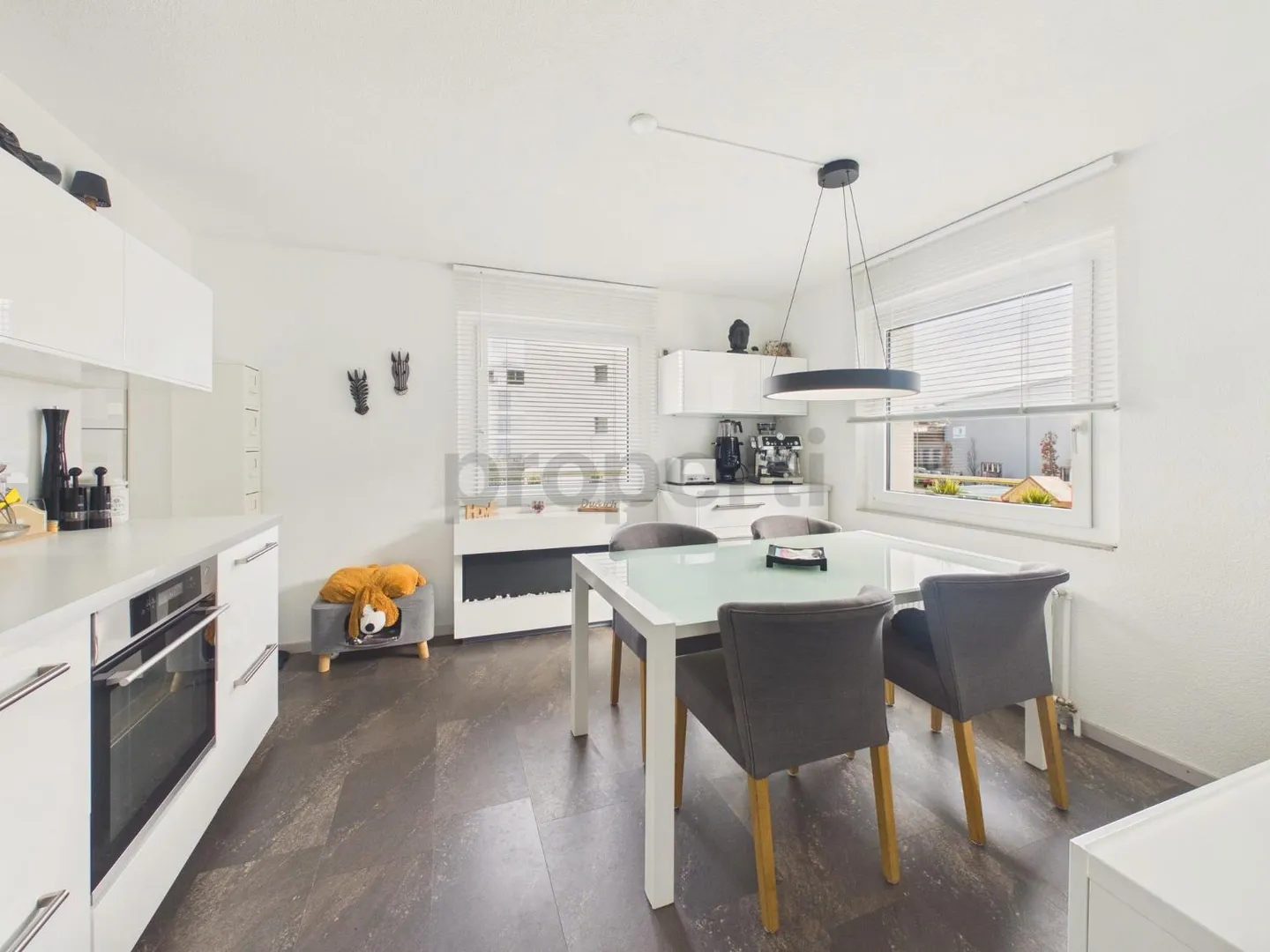 Renovated Family Home in Menziken - Photo 3 of 10