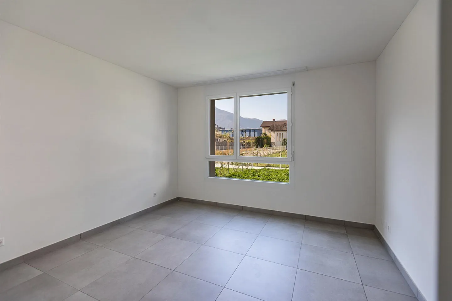 Wunderschöne 2,5 Zimmer mit privatem Garten - Foto 9 von 10