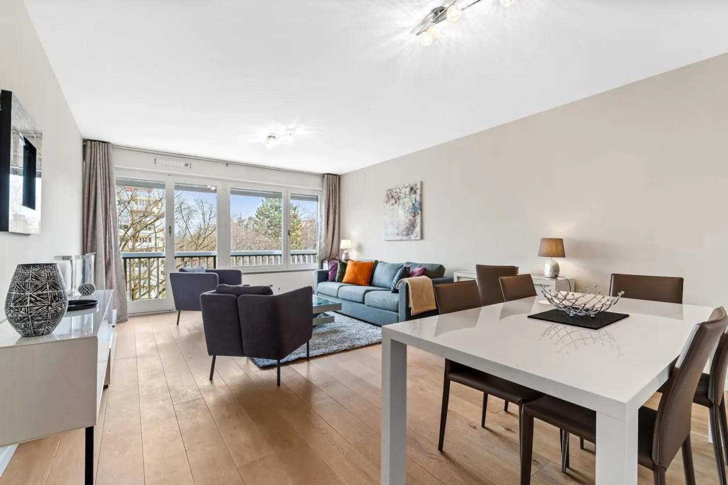 Luxury Apartment in Champel - Photo 4 of 10