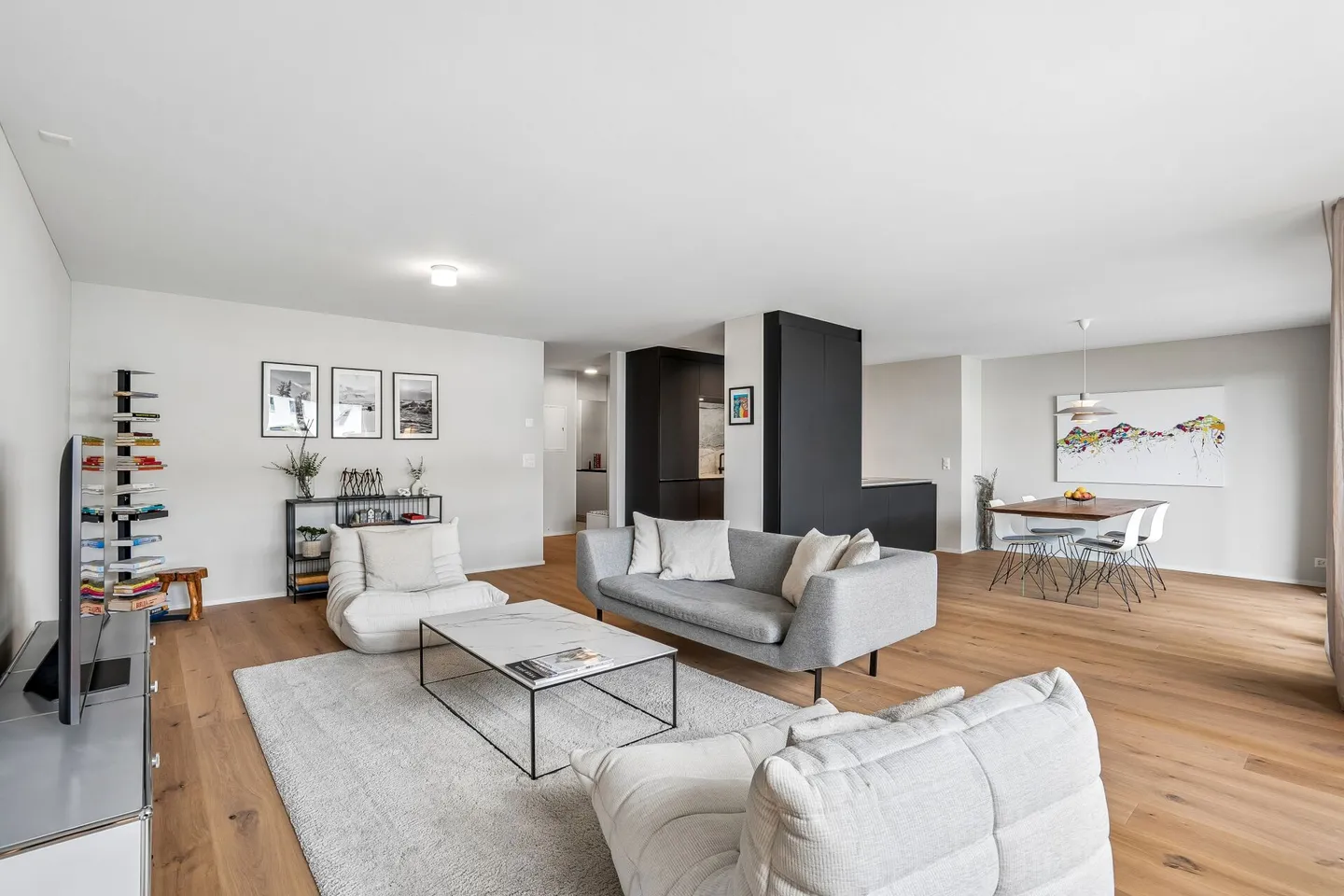 Modernes Apartment mit Balkon - Foto 7 von 21