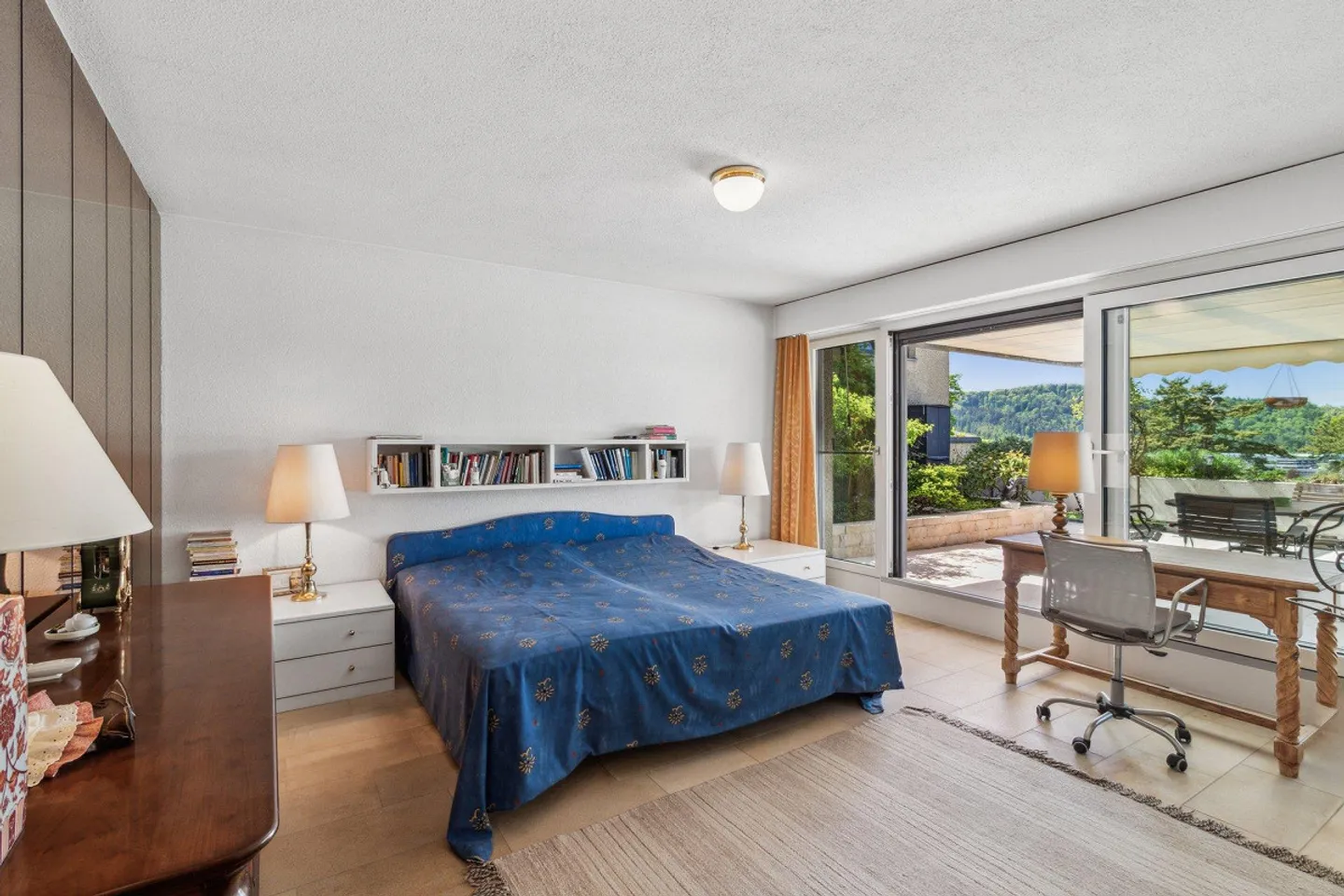 Panorama, Pergola und Privacy: einzigartige Terrassenwohnung - Foto 3 von 4