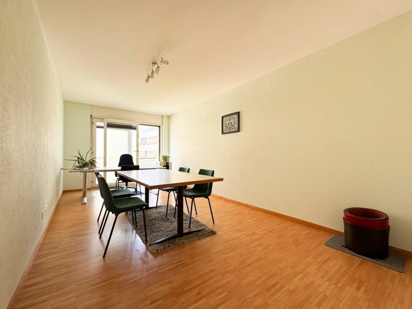 3-room office in downtown. - Photo 6 of 10