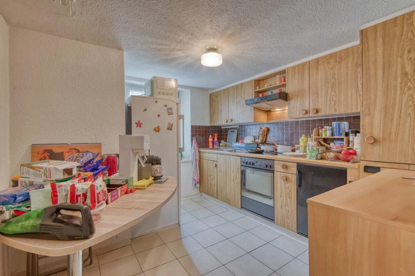 Nel centro del villaggio di Richterswil - 3 appartamenti, terrazza sul tetto e spazio per idee - Foto 15 di 15