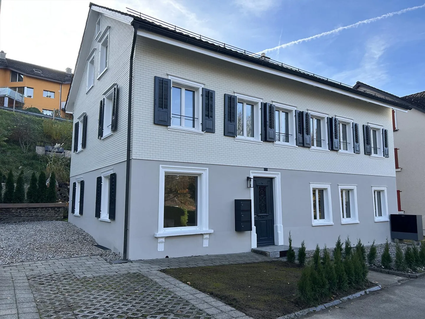 Modern home with a separate apartment - Photo 15 of 15