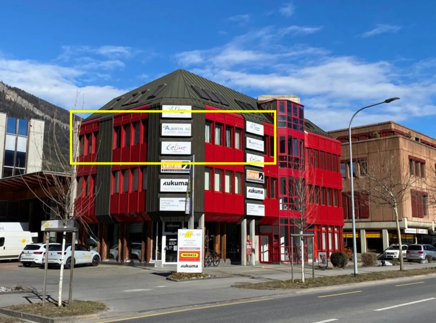 Spazio commerciale moderno per un ufficio o uno studio - Foto 8 di 8