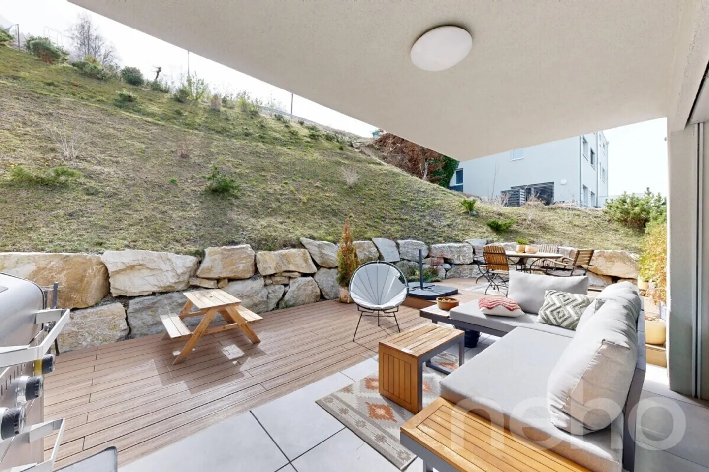 Stunning semi-detached house with breathtaking view - Photo 5 of 12