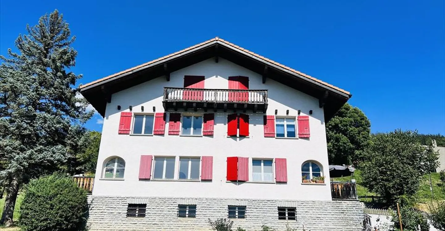 Einmaliges Angebot! Geräumiges Haus zu renovieren - 2 Wohnungen mit 6,5 Zimmern - Foto 12 von 12