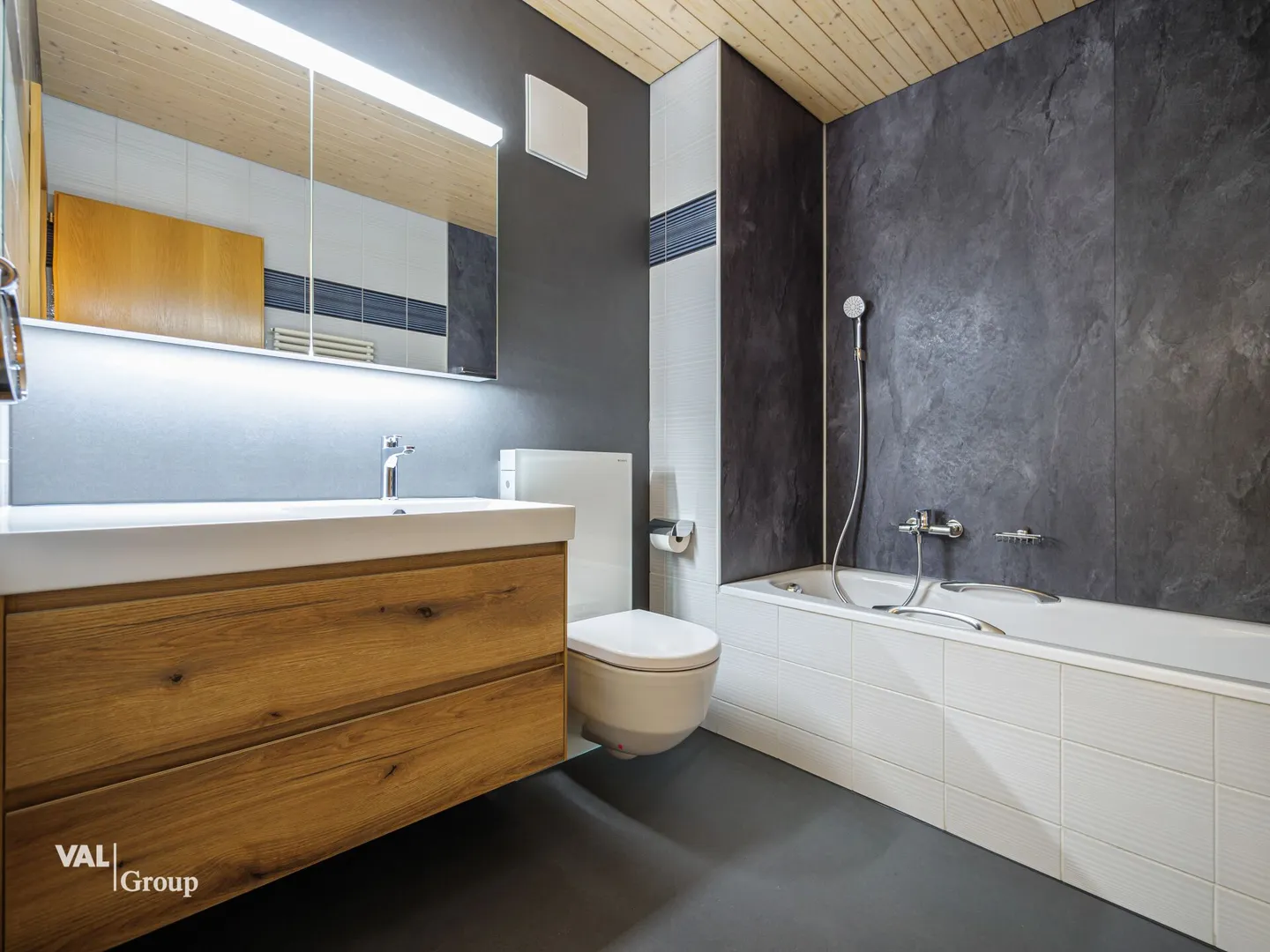 Magnificent duplex in the heart of Sion - Photo 12 of 14