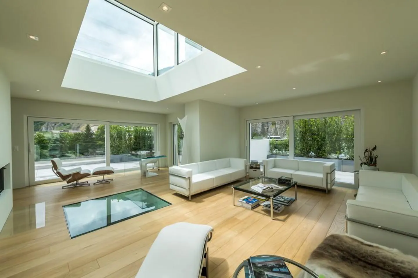 Exceptional Triplex Penthouse - Photo 1 of 5