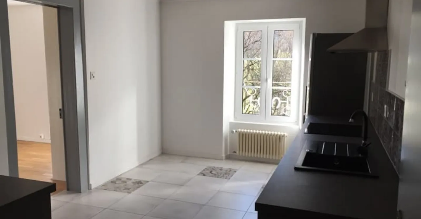 Magnificent 3-room apartment with a view - Photo 4 of 11