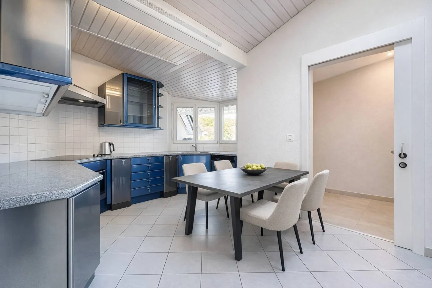 Elegantes Architektenhaus - Foto 1 von 10