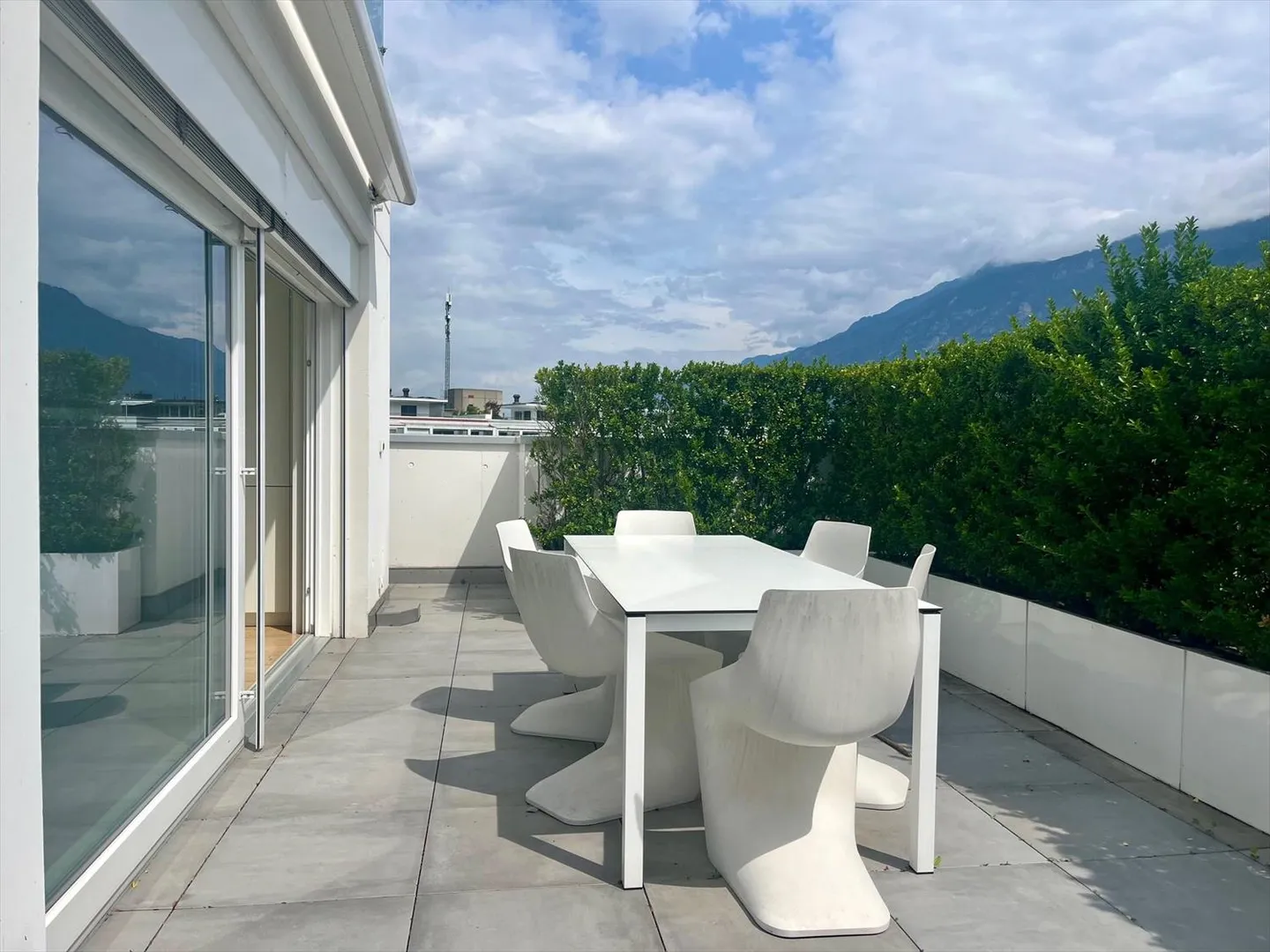 Exceptional Triplex Penthouse - Photo 4 of 5