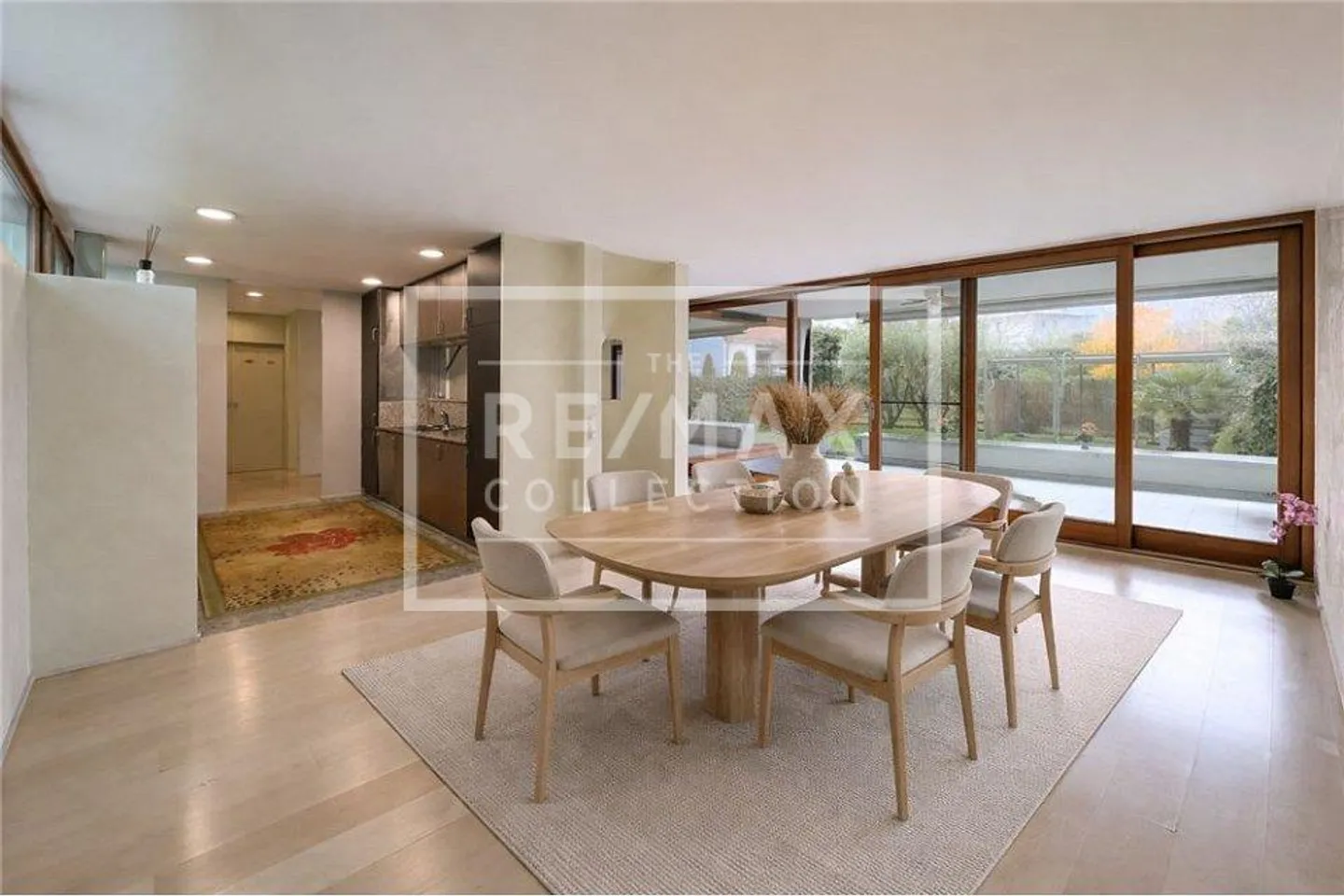 Appartamento duplex centrale con giardino - Foto 4 di 13