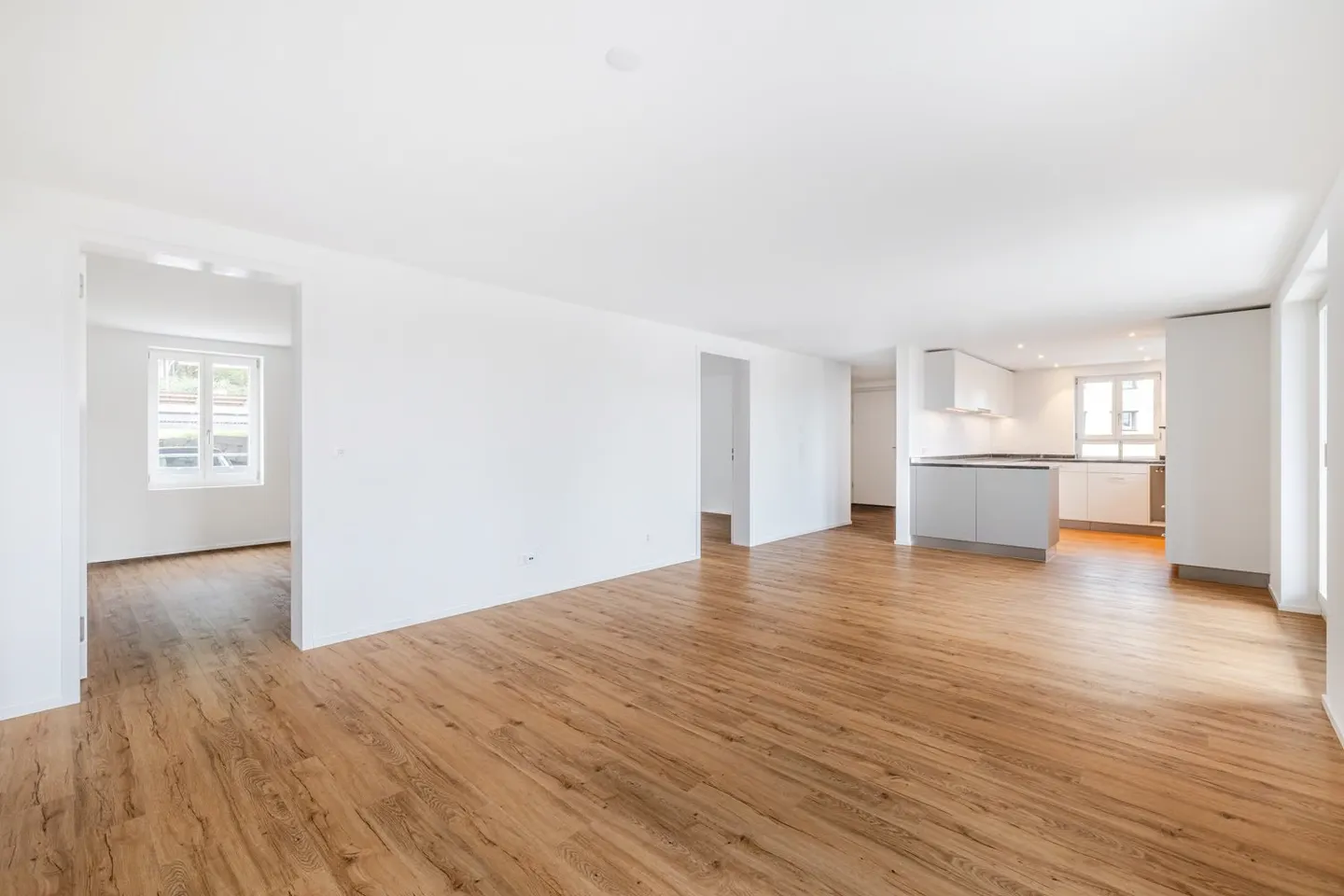 Modern Multi-Family House with 4 Apartments in Niederteufen - Photo 6 of 12