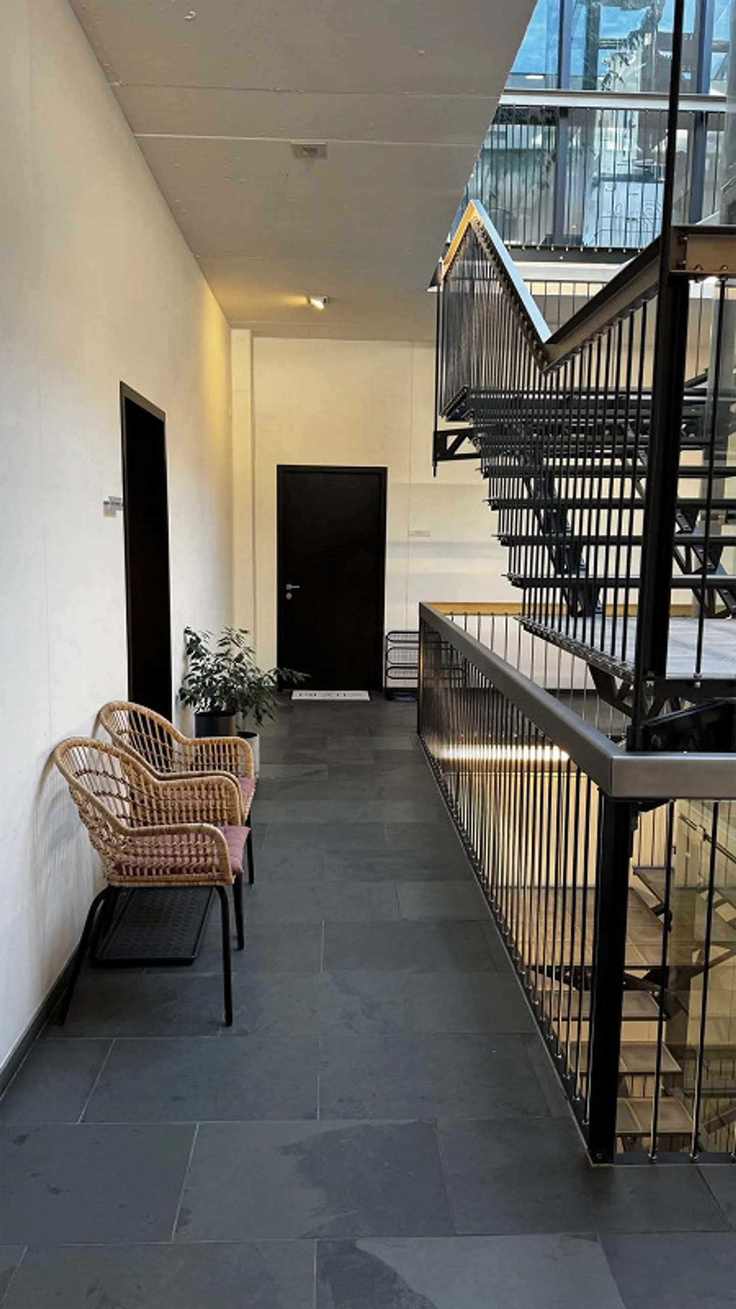 Ufficio o studio di circa 57m2 con parcheggi per clienti nel centro storico - Foto 8 di 10