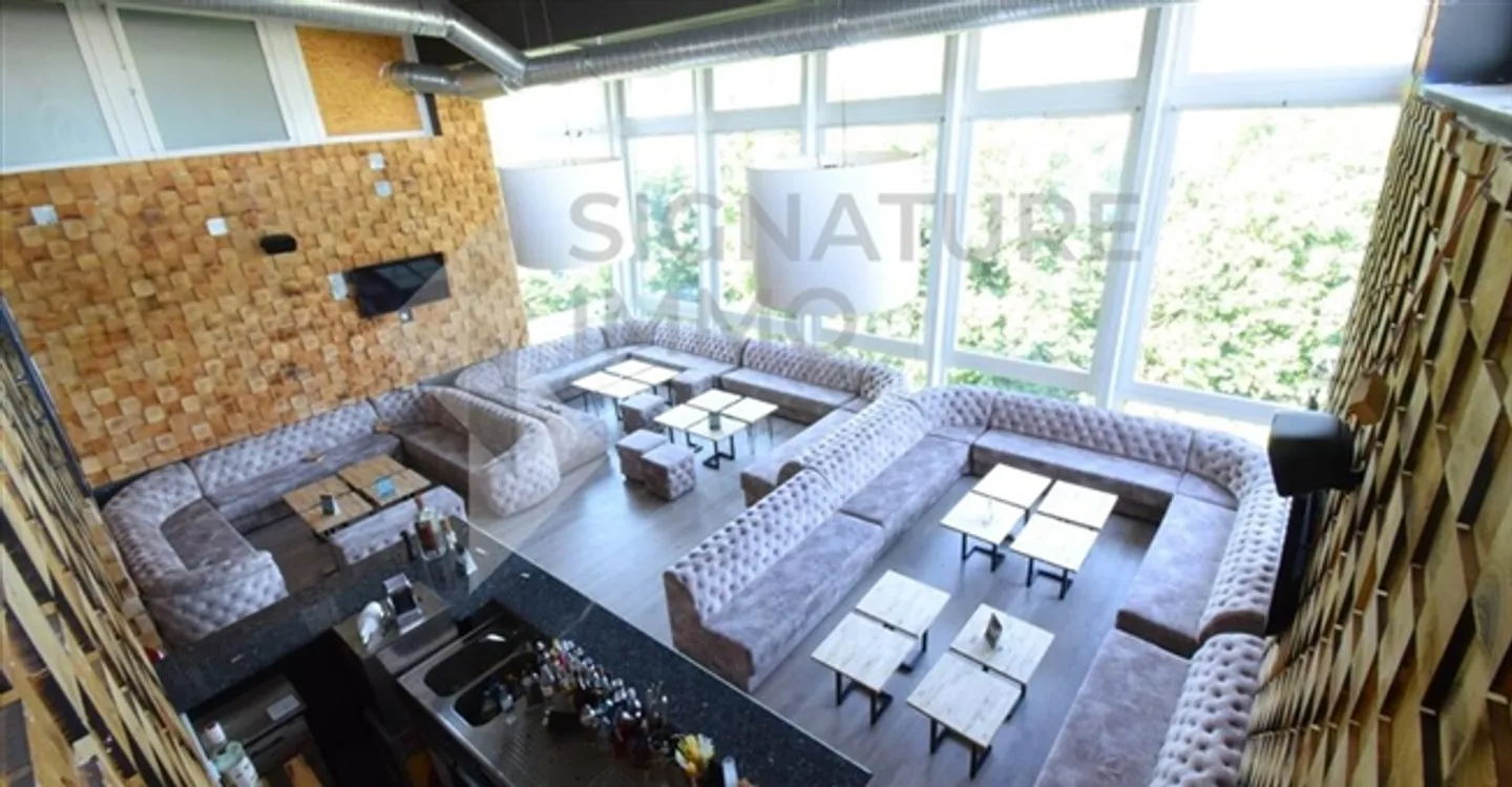 Restaurant 5 pieces - Photo 8 of 11