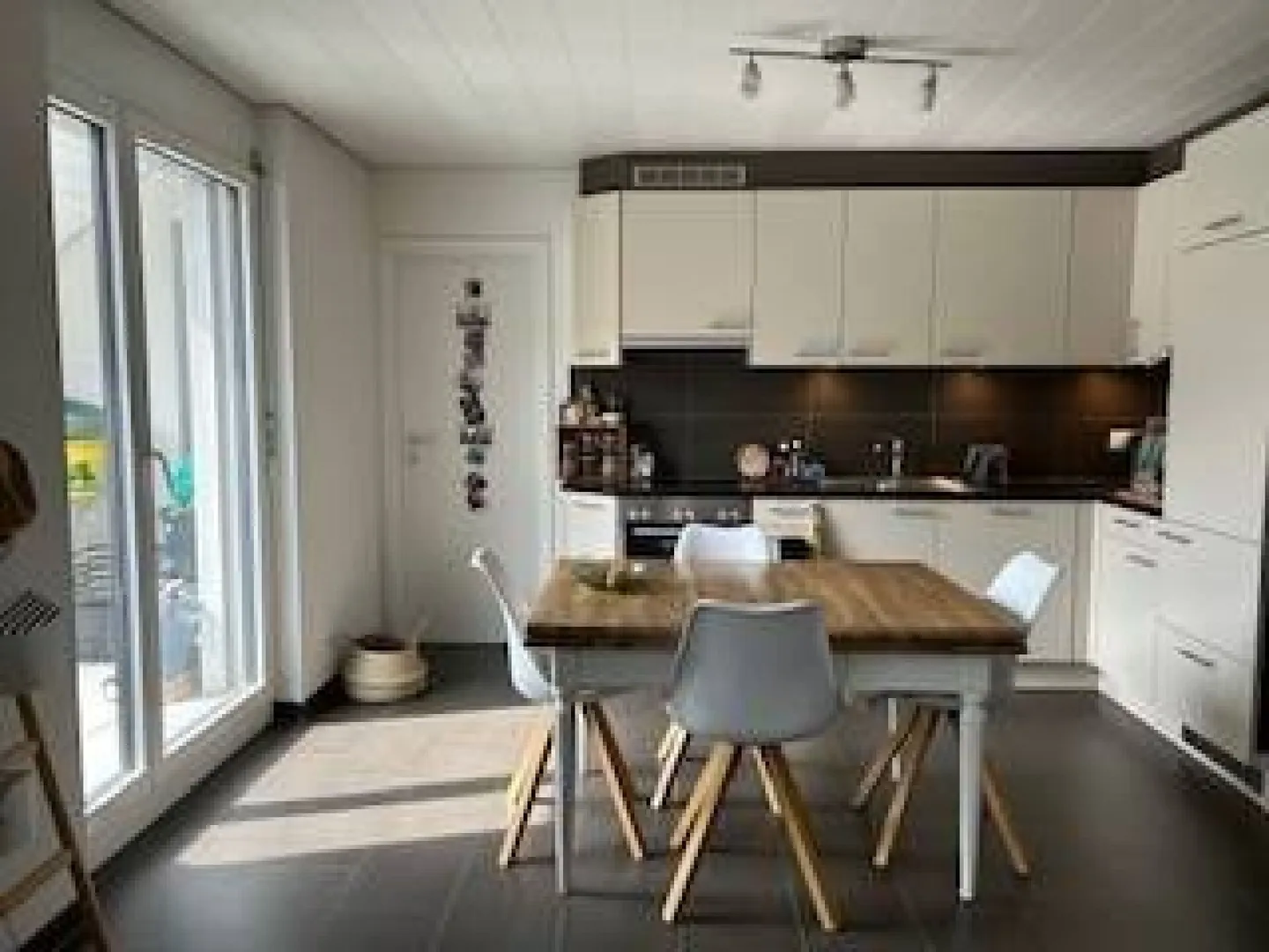 Appartamento 2.5 locali a Corcelles-près-Payerne - Foto 2 di 6