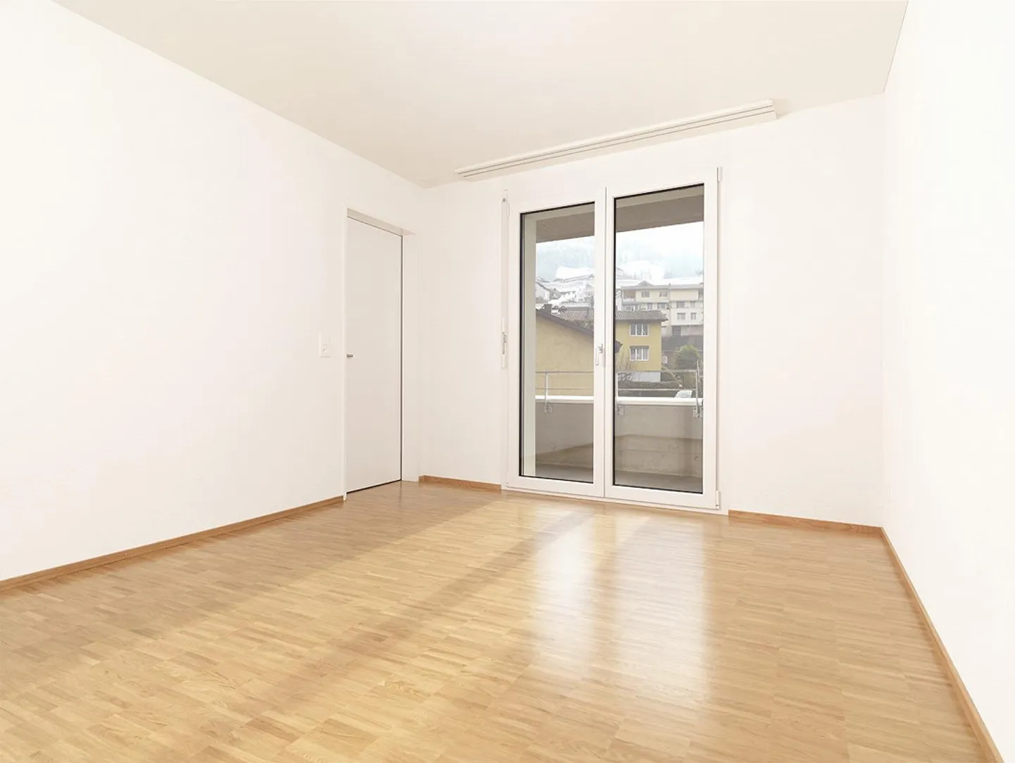 2.5-Room Garden Apartment - Photo 3 of 4