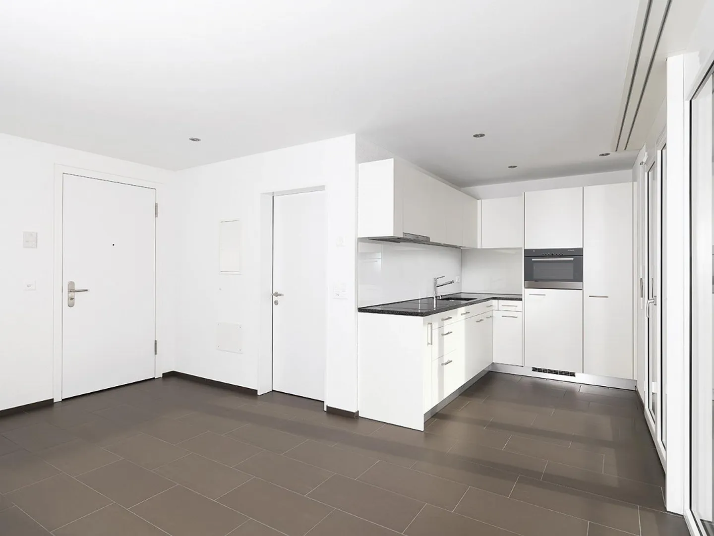 2.5-Room Garden Apartment - Photo 1 of 4