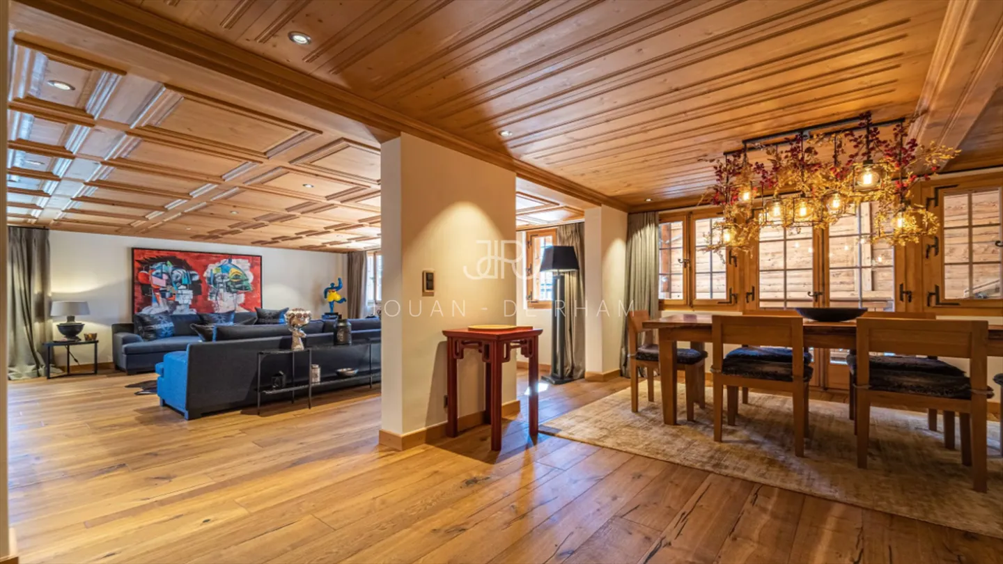 Historic chalet in the heart of the village - Photo 5 of 7
