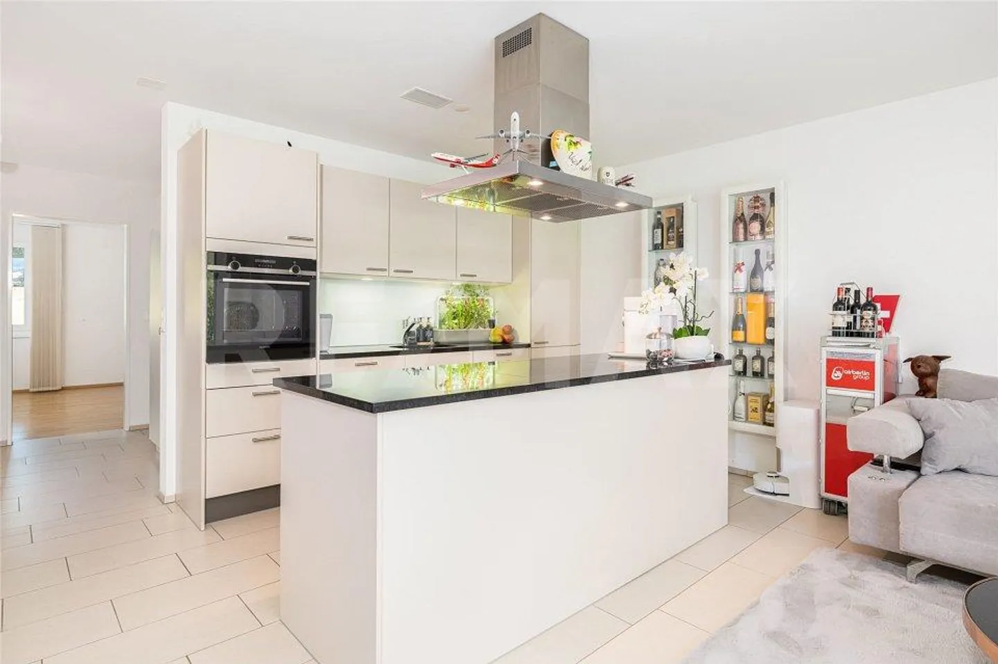 Appartement moderne avec jardin - Photo 2 sur 13