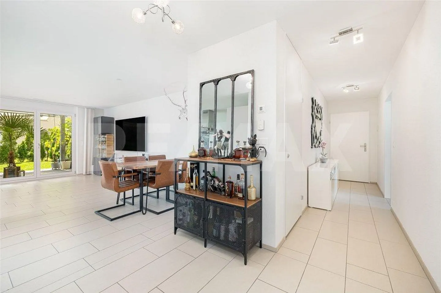 Appartement moderne avec jardin - Photo 8 sur 13