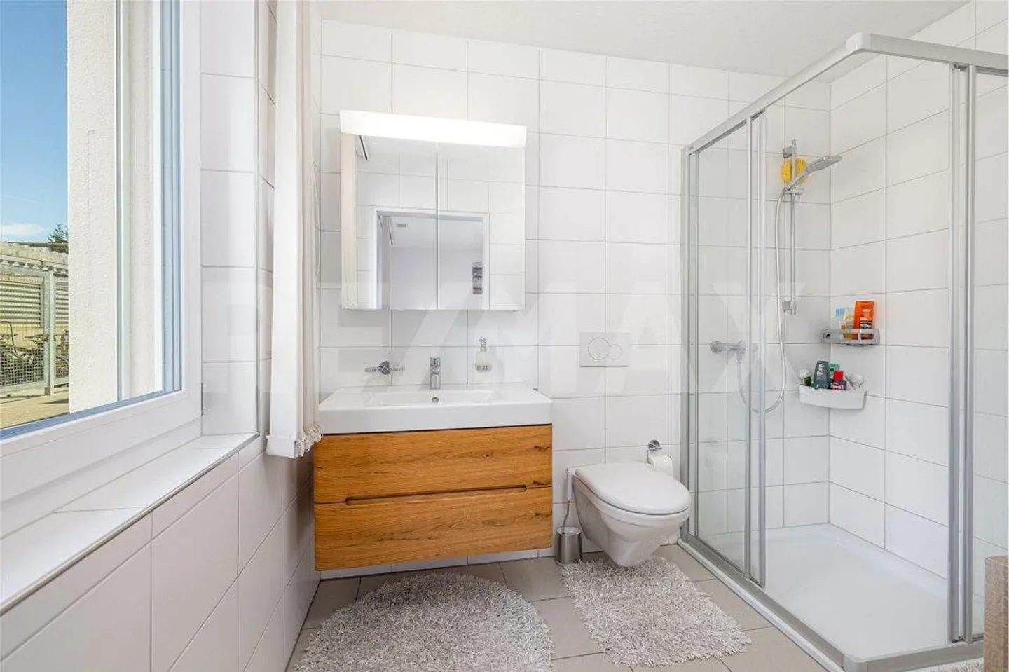 Appartement moderne avec jardin - Photo 9 sur 13
