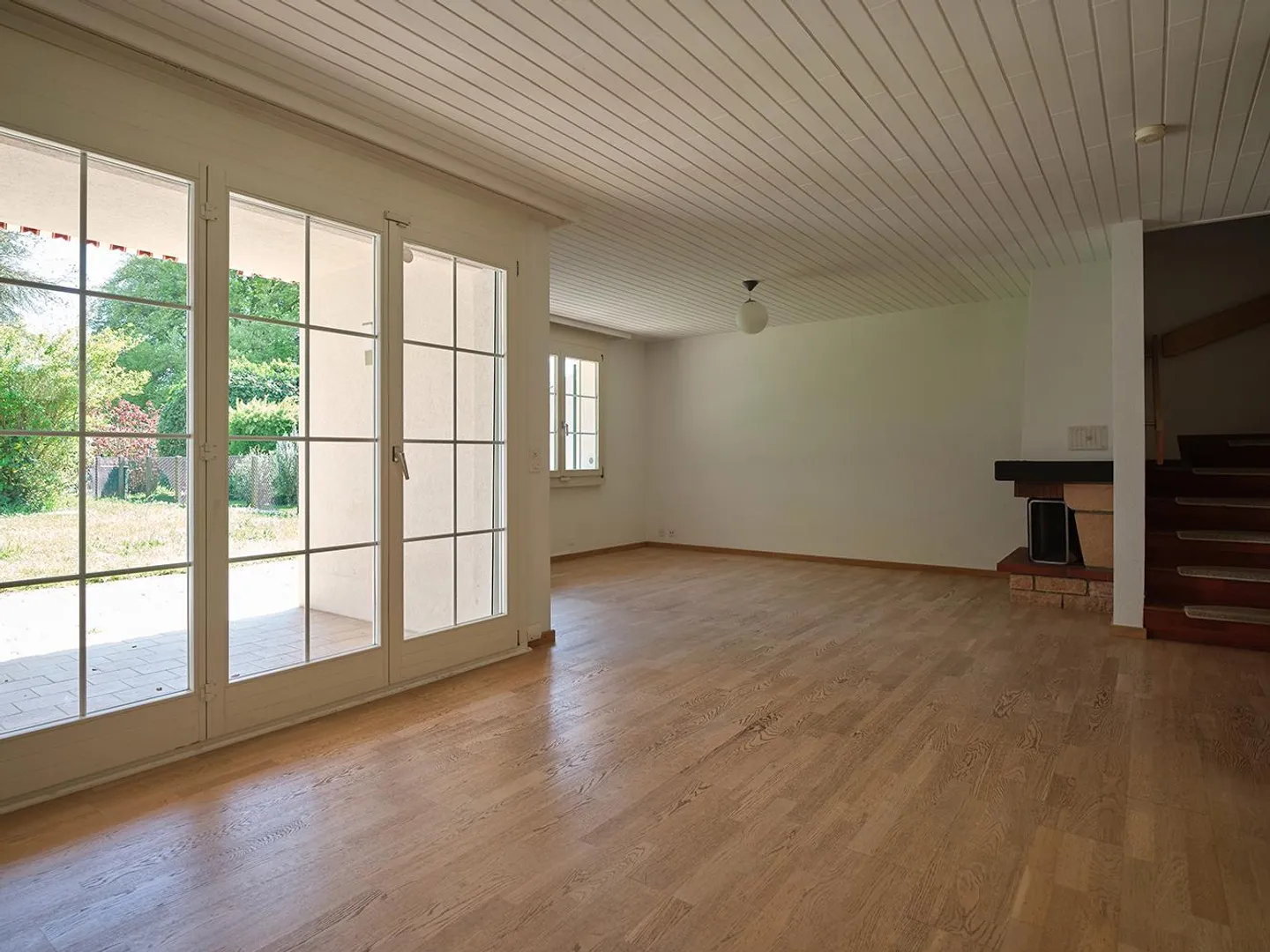 In esclusiva - Casa bifamiliare con grande giardino - Foto 5 di 12