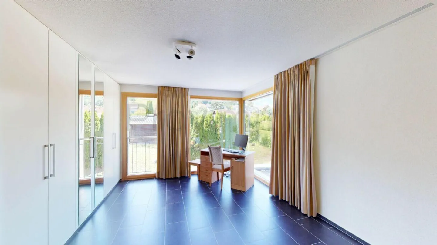 Casa unifamiliare di 6,5 stanze a Oberhofen AG - Foto 14 di 19