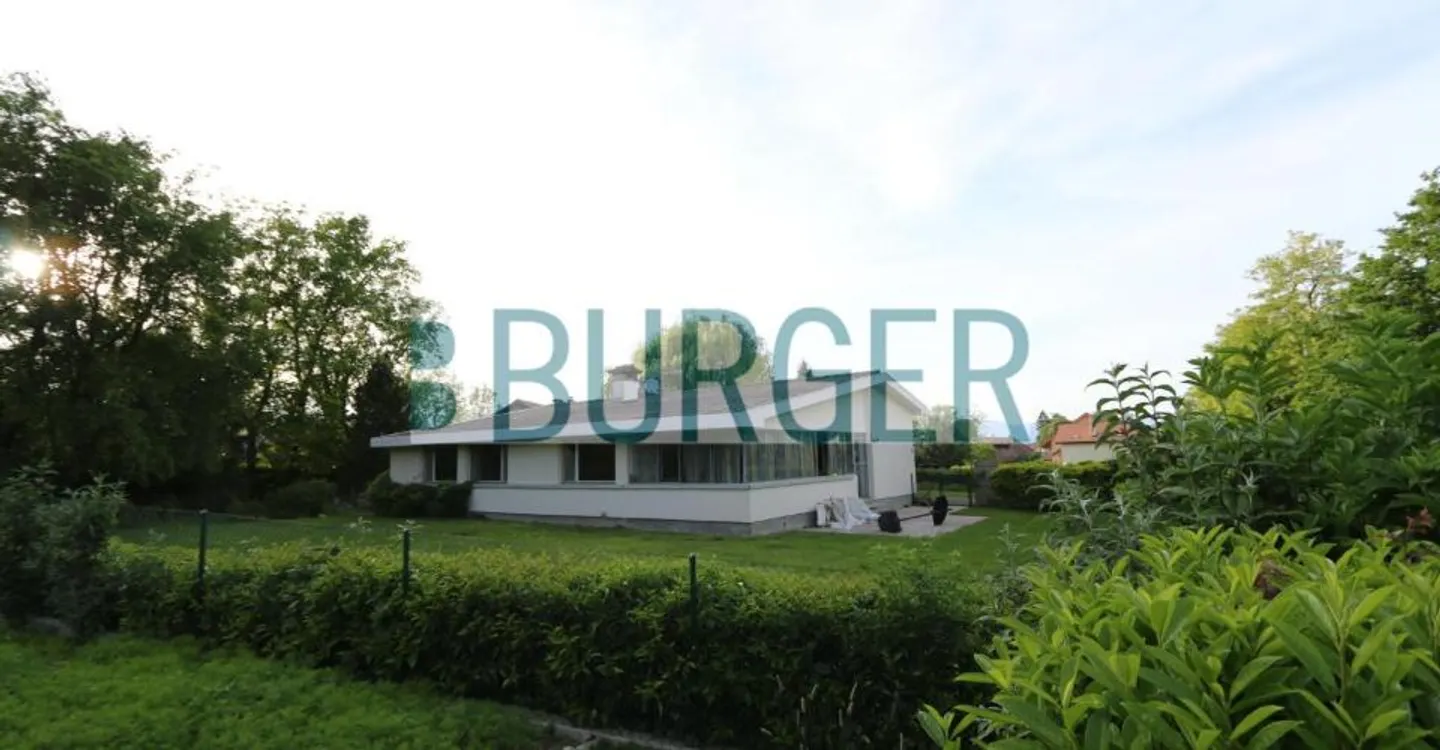 9-Zimmer-Villa in Soral. - Foto 1 von 3