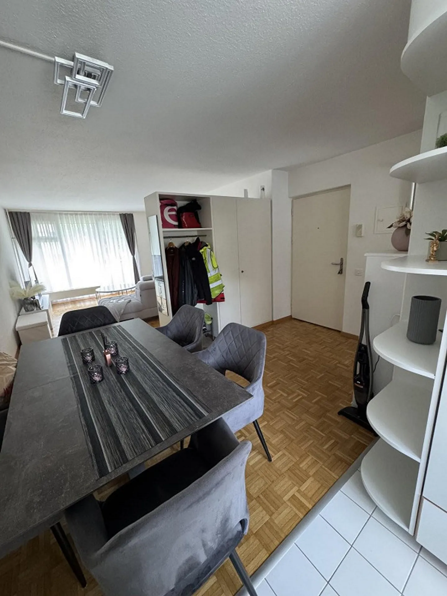 Stilvolle Wohnung in Kloten - Foto 2 von 5