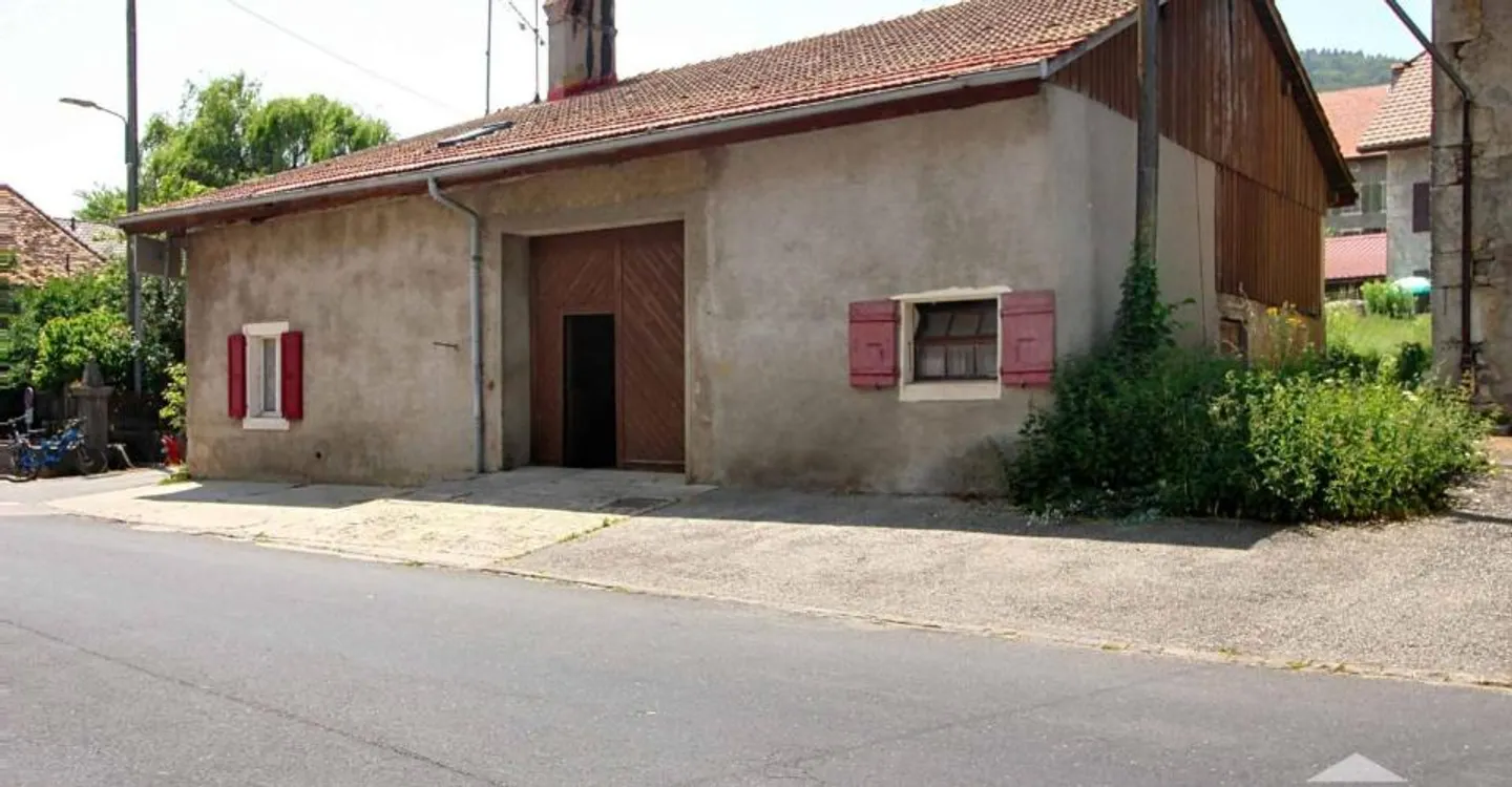Maison de Village avec Projet de Rénovation - Photo 2 sur 12
