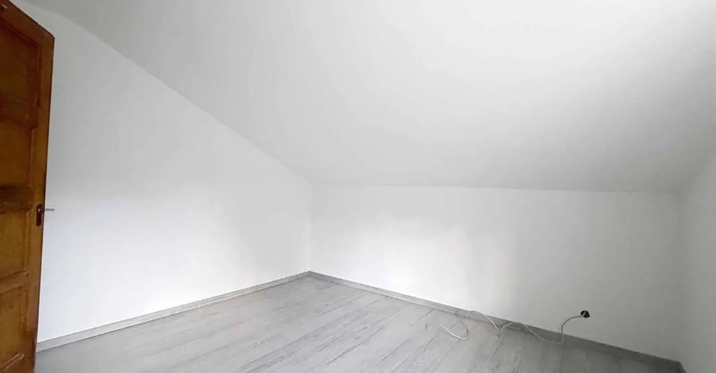 Maison de Village avec Projet de Rénovation - Photo 6 sur 12