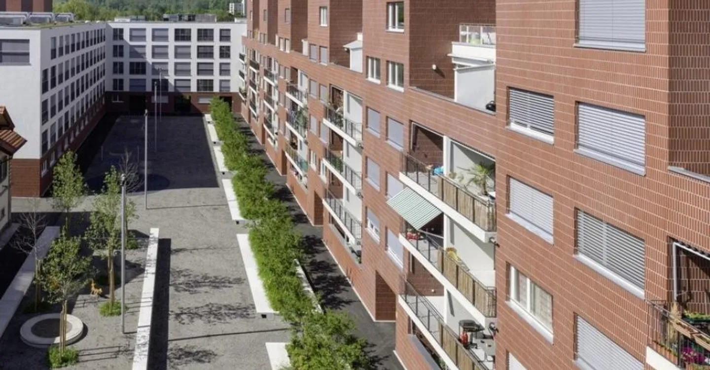 Luminoso appartamento di 2,5 stanze nel popolare Zwicky Areal - Foto 1 di 6