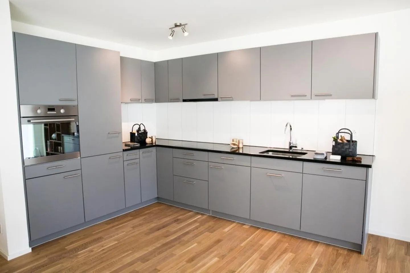 Apartment for rent - Photo 2 of 5