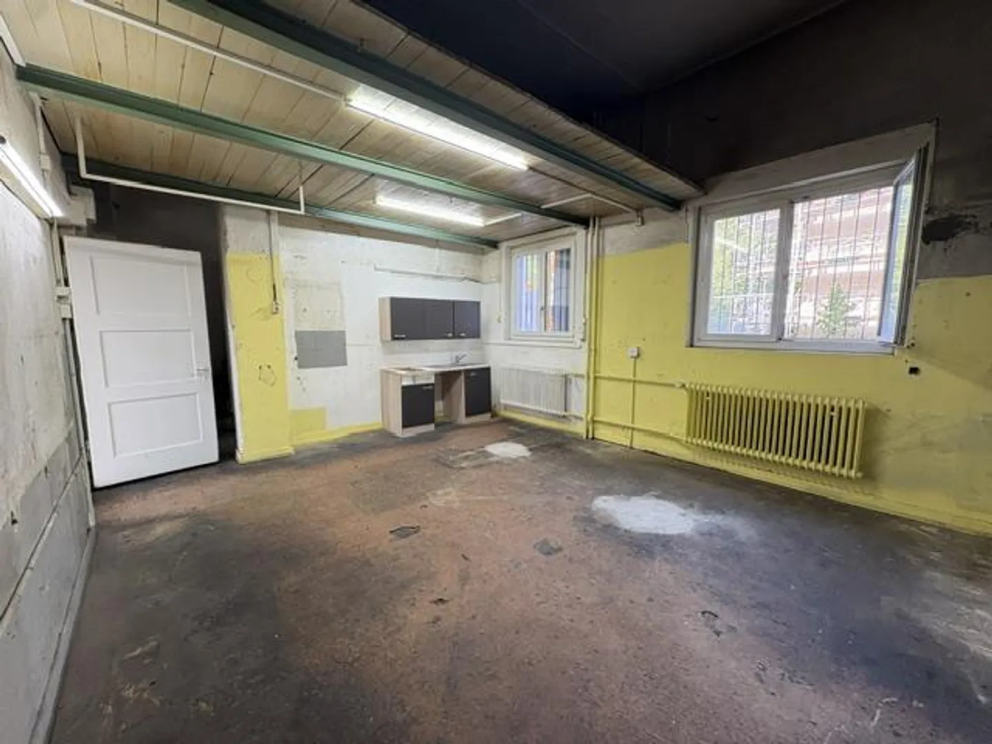 Temporary Retail Space on the Ground Floor, 8048 Zurich for Rent until 31.03.2027 - Photo 4 of 6