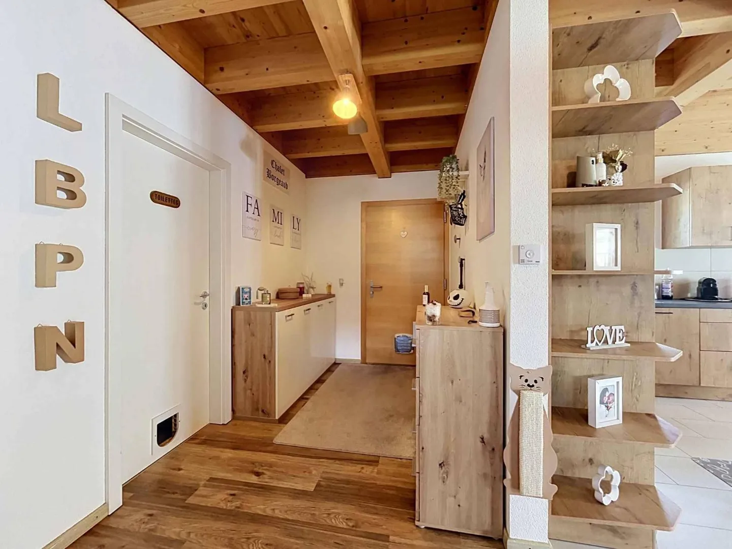 Casa indipendente di 4,5 locali con esposizione a sud e vista sulle montagne - Foto 4 di 13
