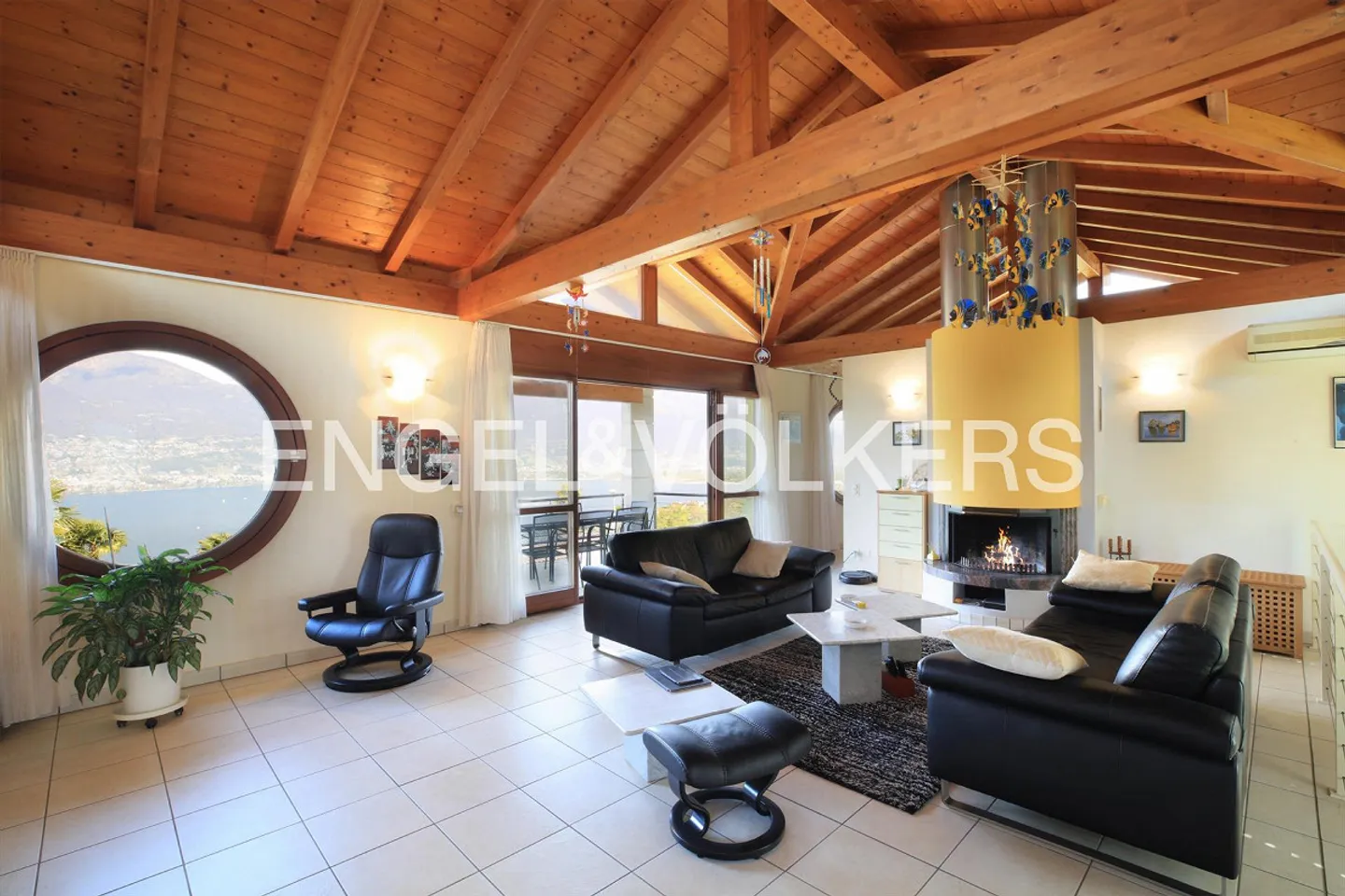 Schönes Einfamilienhaus in optimaler Lage (12) - Foto 2 von 12