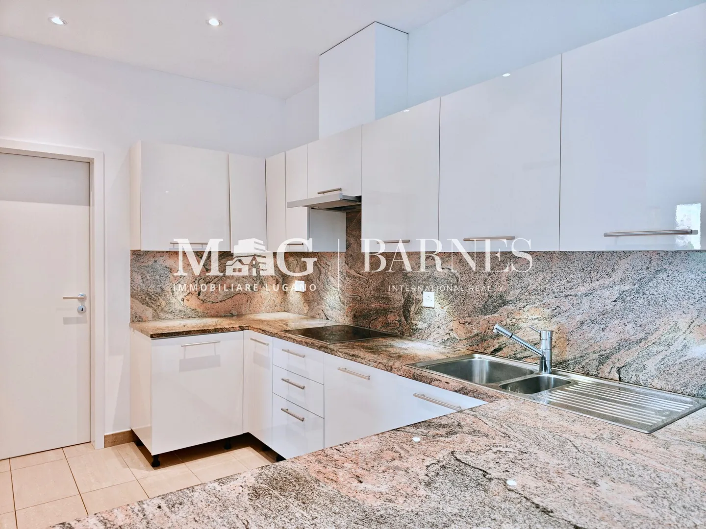 Lugano: Spaziosa casa a schiera adatta alle famiglie, 250 mq di superficie commerciale. - Foto 5 di 14