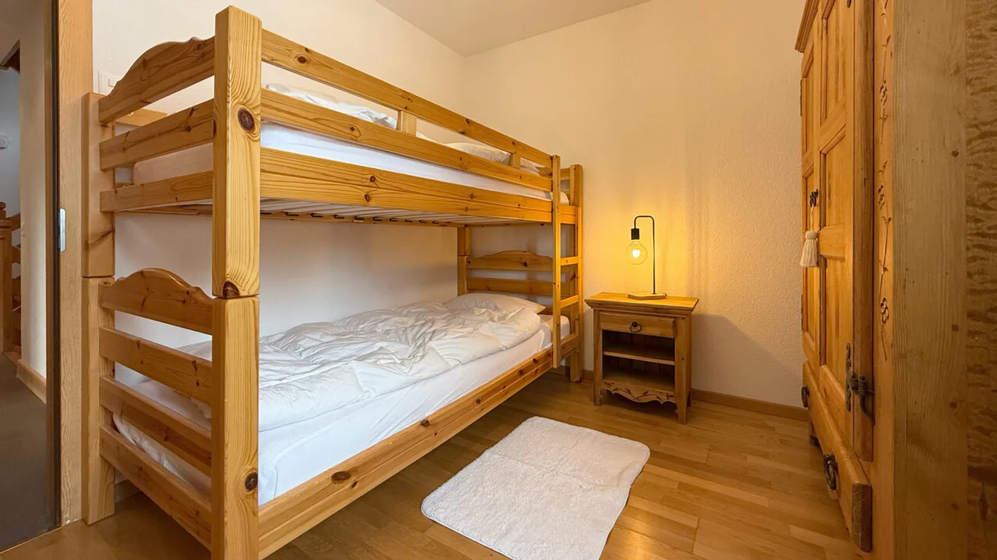 LOC - 91 THE BEARS - Photo 13 of 31