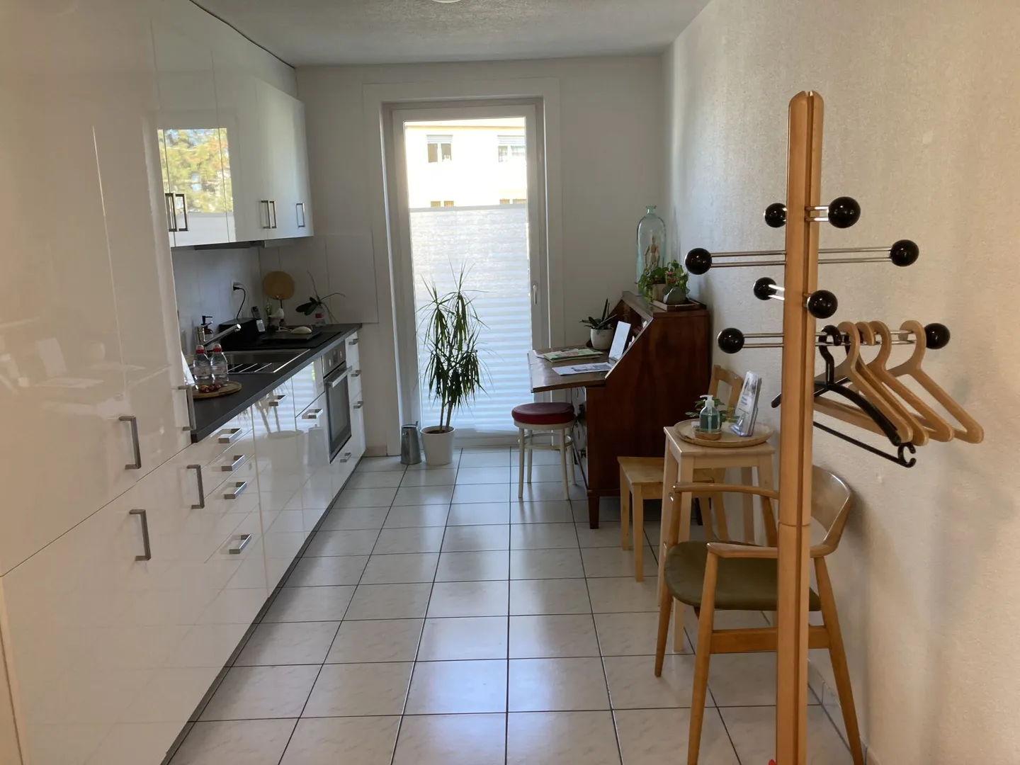 Appartement agréable de 4,5 pièces avec grande terrasse - Photo 9 sur 10