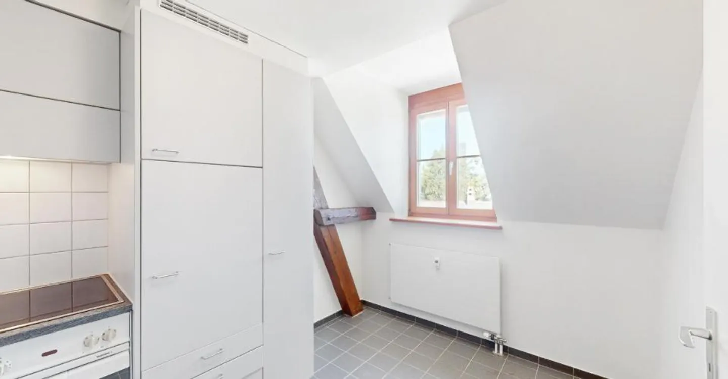 Living directly at Wettsteinplatz and CHF 800 voucher for you! - Photo 3 of 10