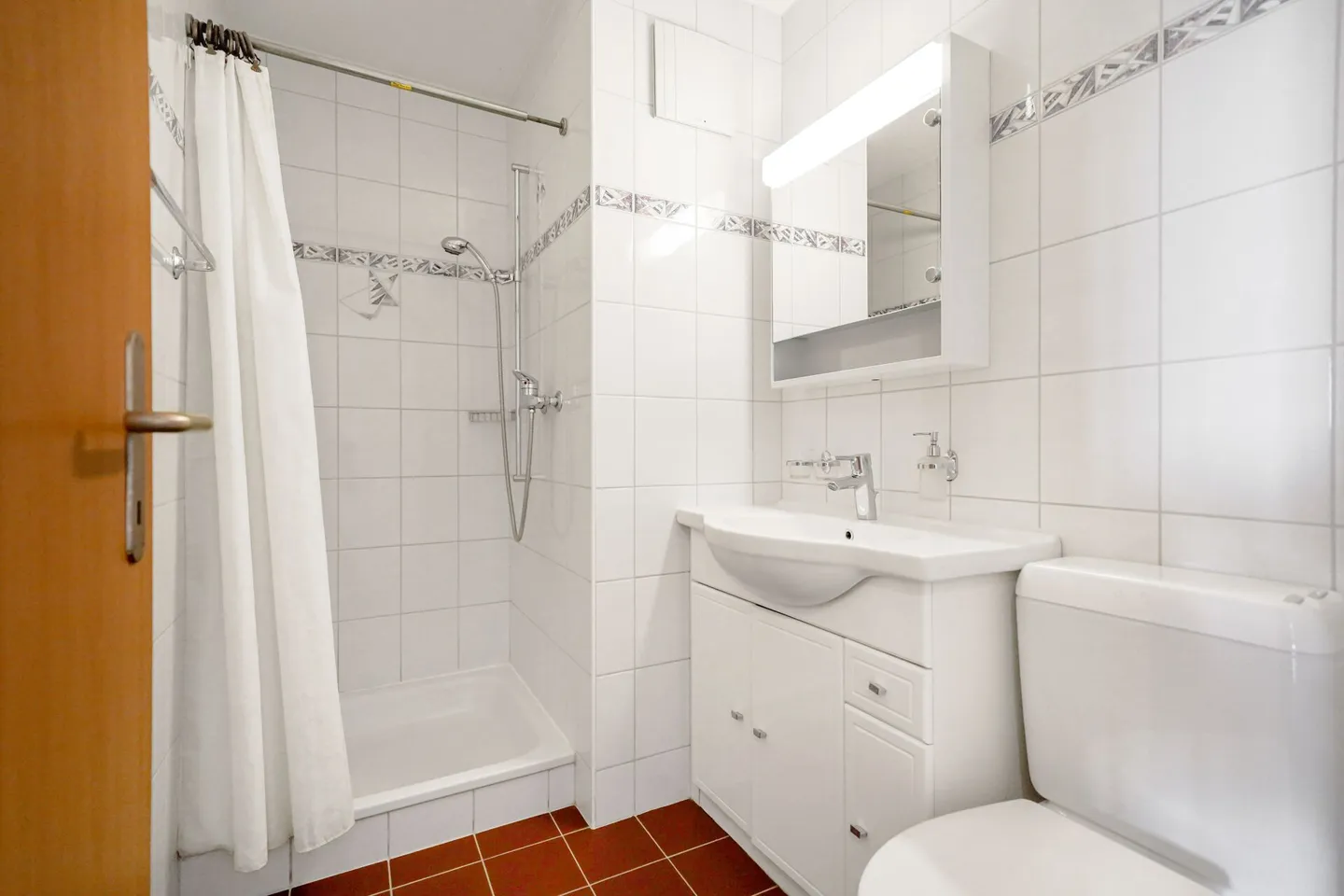 Appartamento luminoso di 4,5 stanze con vista mozzafiato - Foto 5 di 13