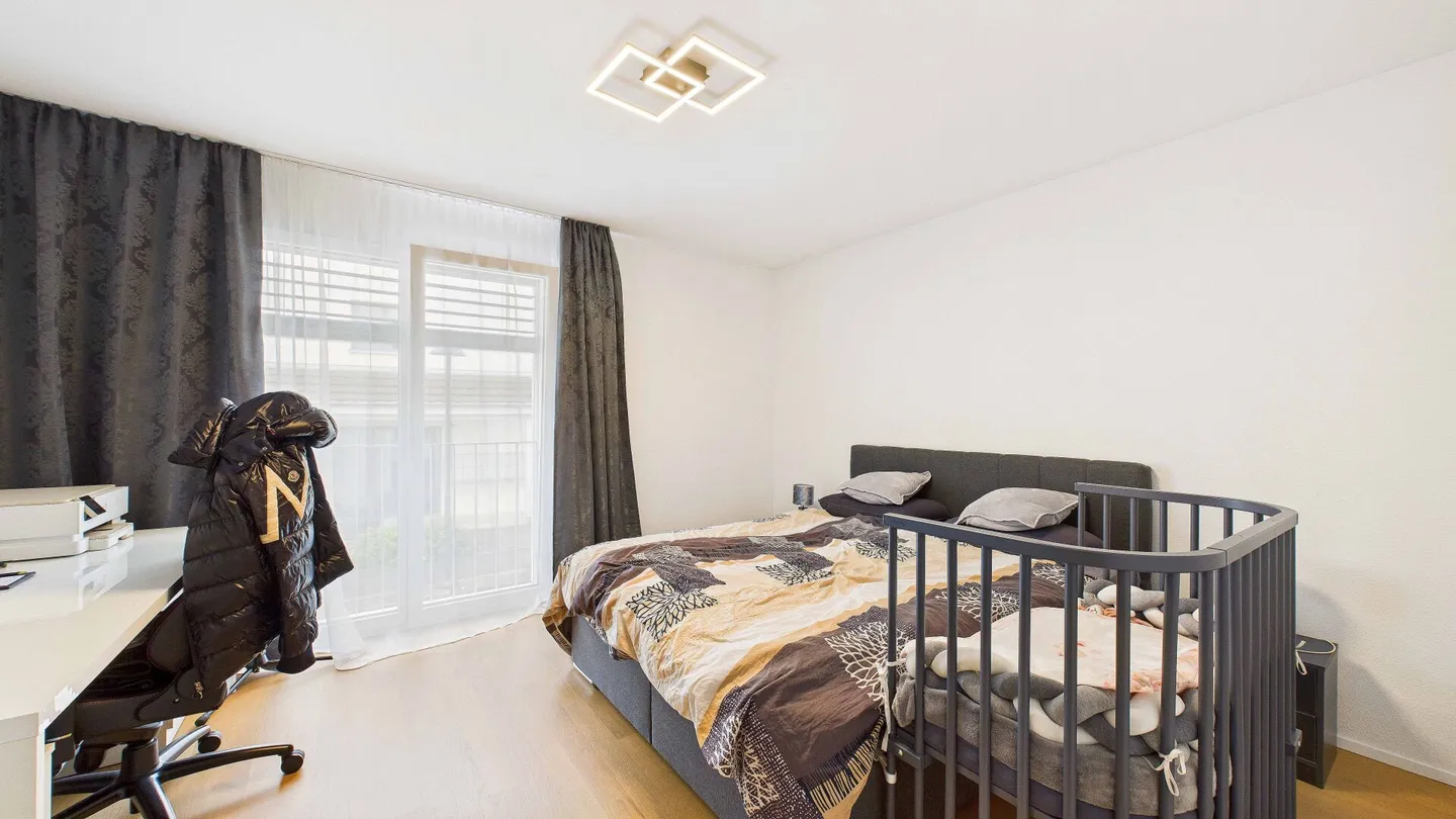 Helle 4.5-Zimmer-Wohnung mit Weitblick und funktionalem Grundriss - Foto 5 von 11