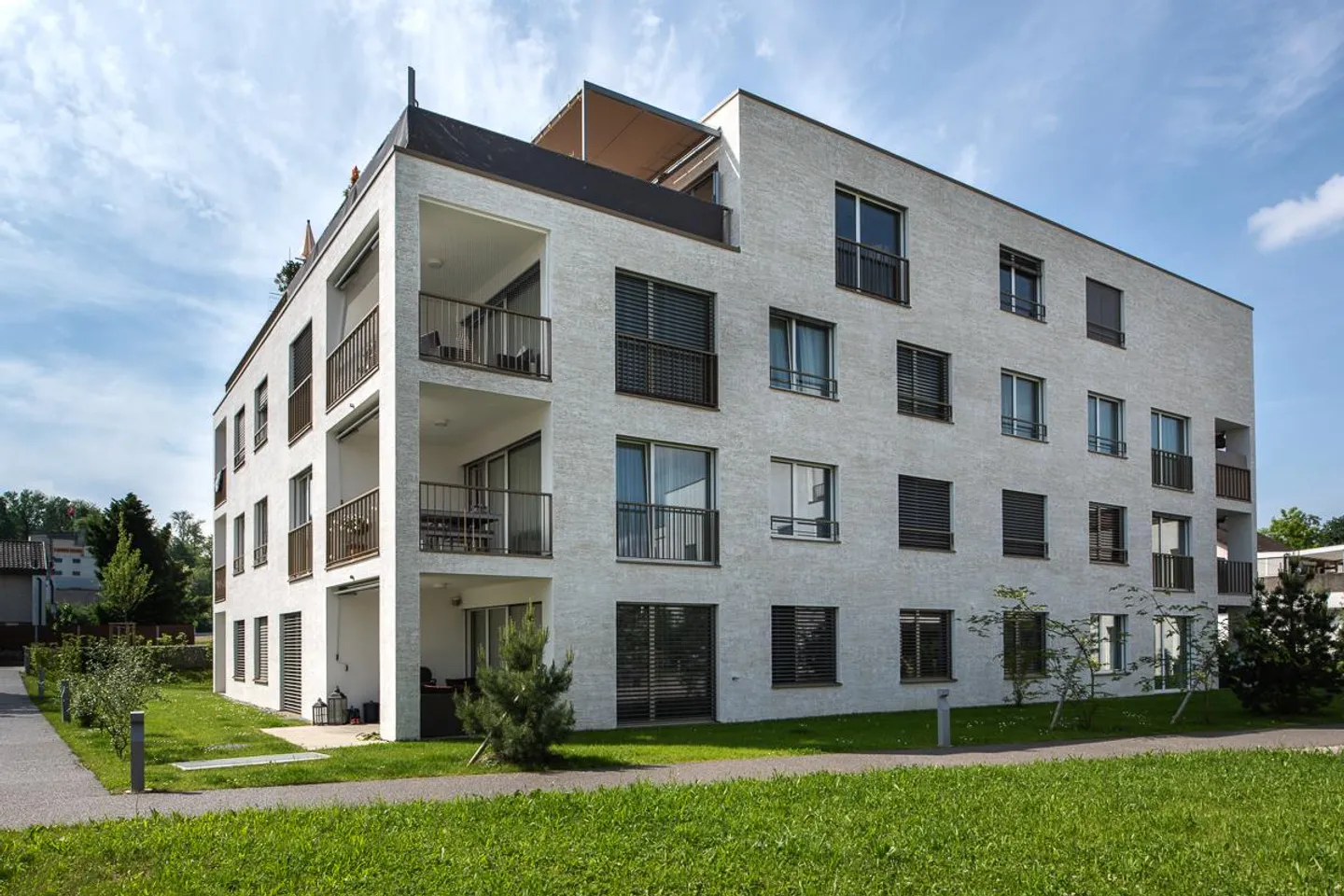 Bright apartment with a view of greenery! - Photo 1 of 7