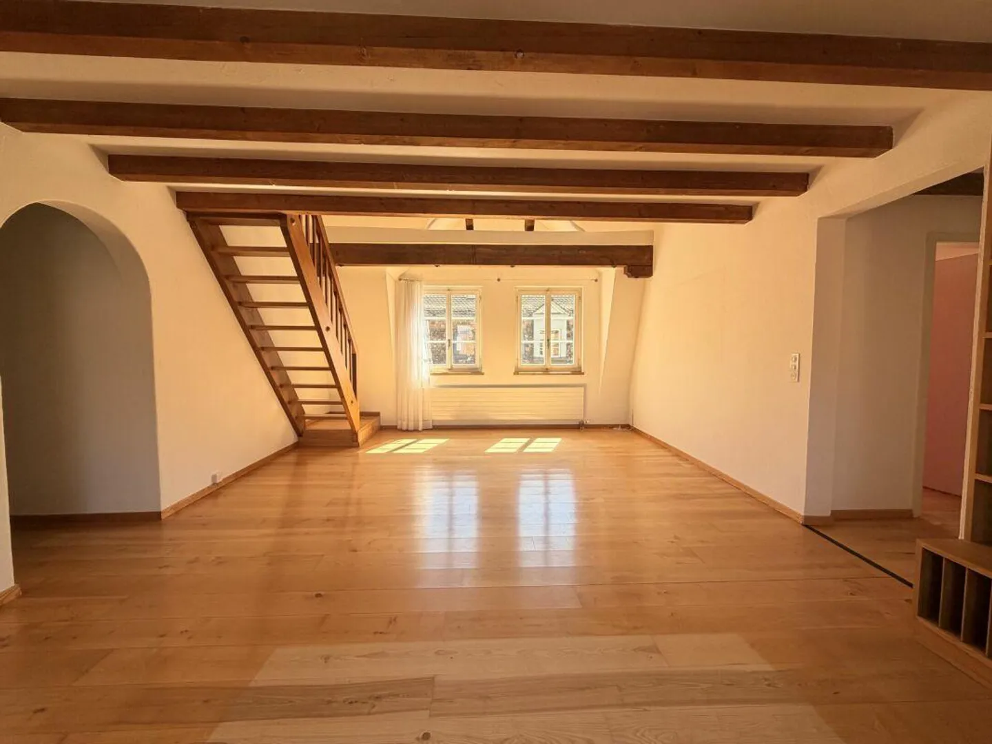 Living on two levels in the heart of Chur - unique 5 (4.5) maisonette apartment - Photo 4 of 11
