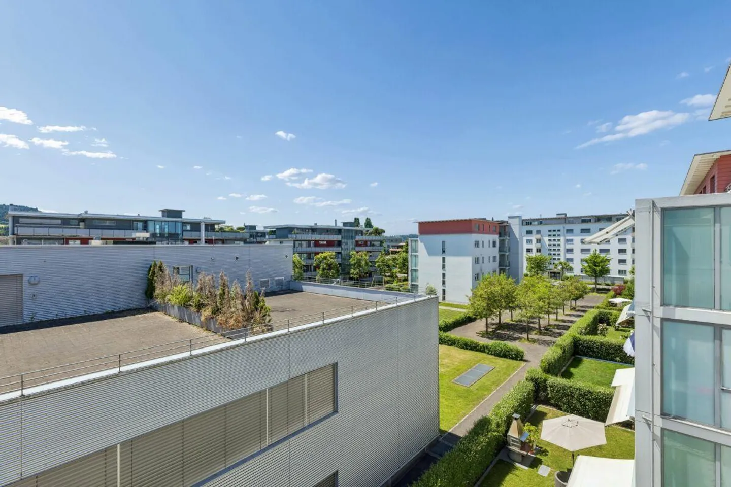 Modern 4.5 Room Apartment in the Heart of Rotkreuz - Photo 10 of 20