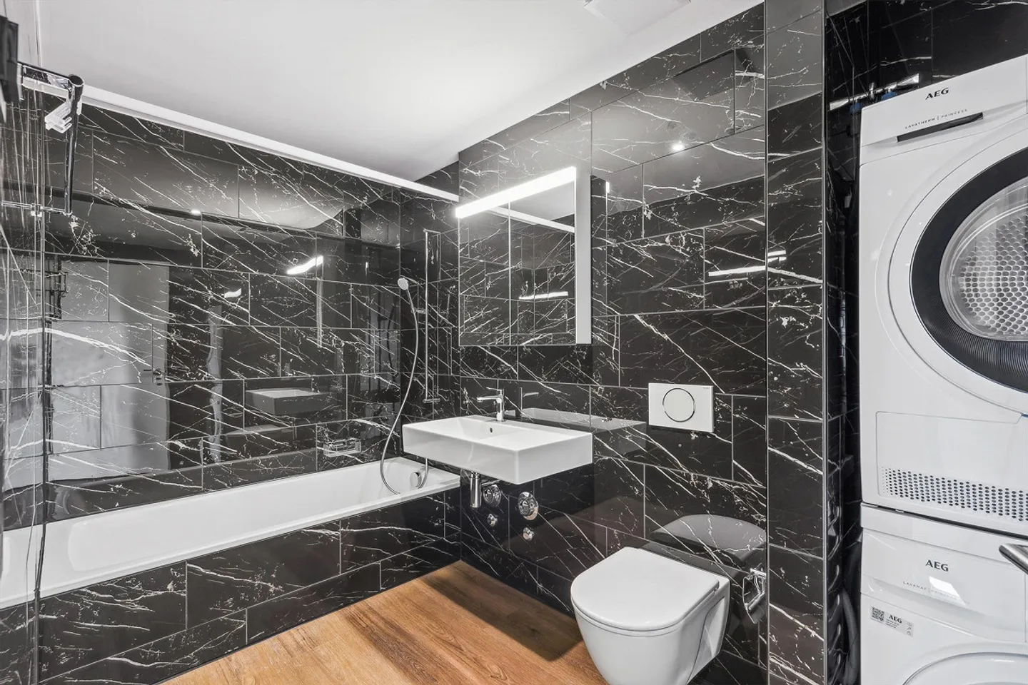 Ampio appartamento di 4,5 stanze con Minergie e Smart Home - Foto 4 di 6