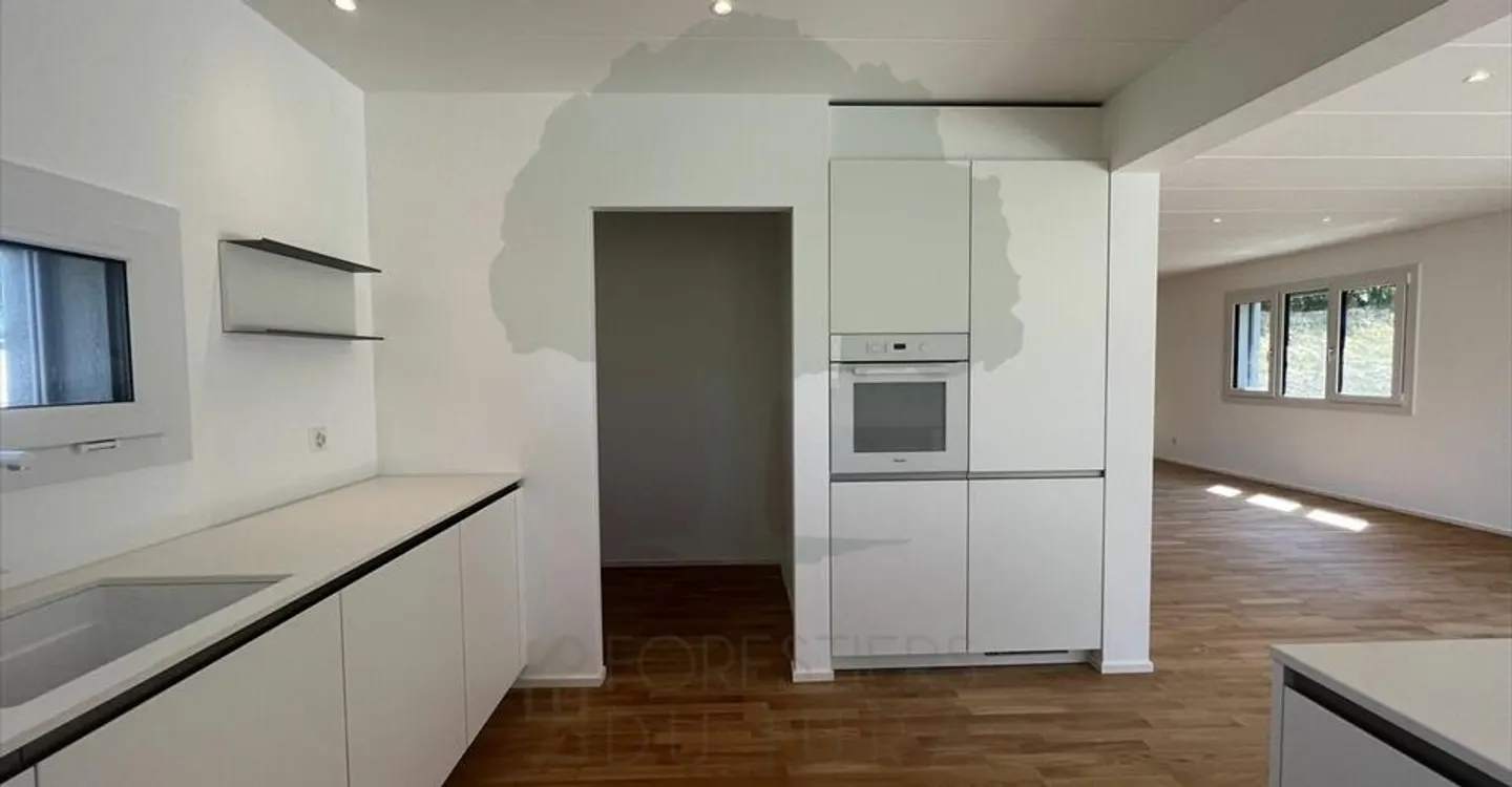 Maison Familiale Moderne - Photo 2 sur 12
