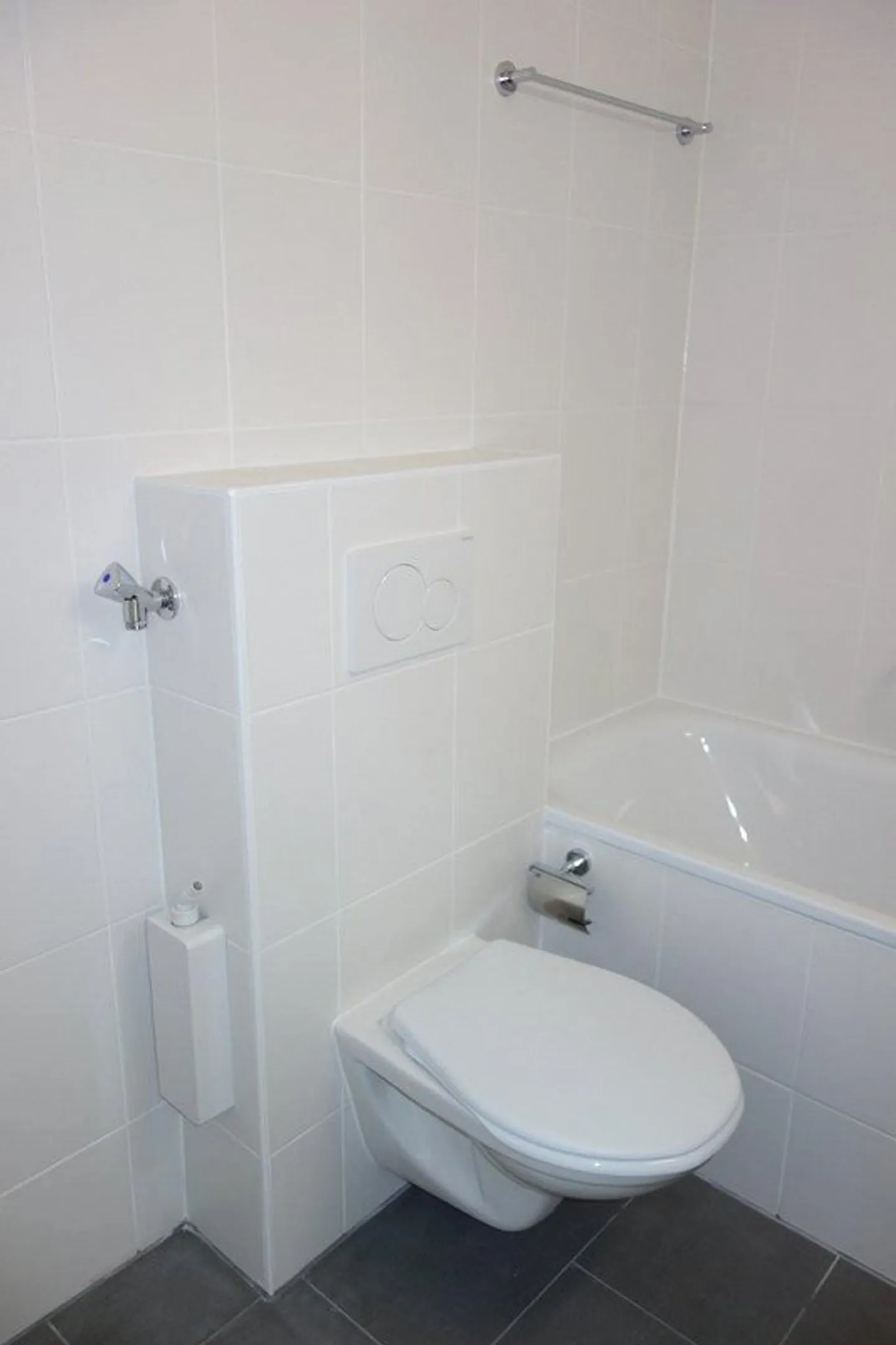 Dame du château près des magasins et des transports - Photo 8 sur 8